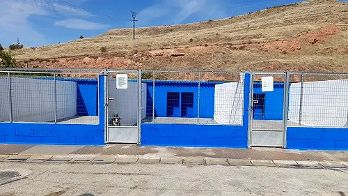 Zur Meldung: Das Tierheim strahlt in neuer Farbe